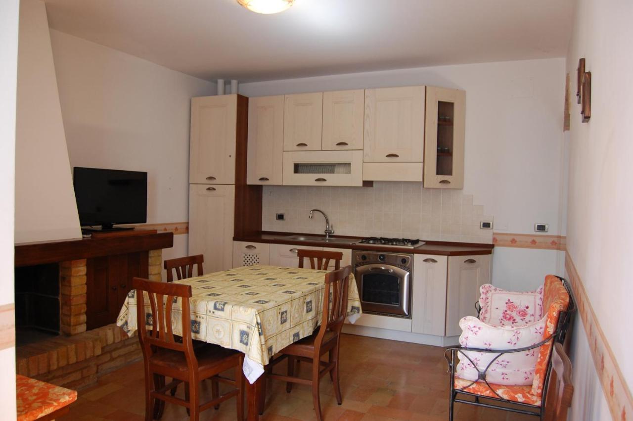 Apartamento Il Giardino Degli Ulivi Appignano  Exterior foto